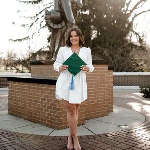 Meet your Posher, Saylor